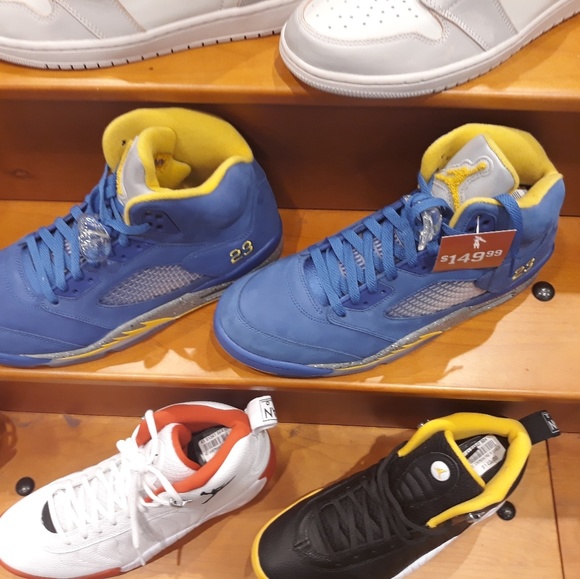 Meet your Posher, Bryan - Picture 1 of 1